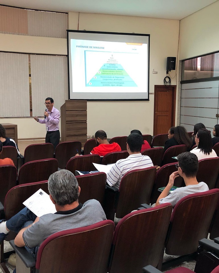 2019830_palestra mercado de trabalho